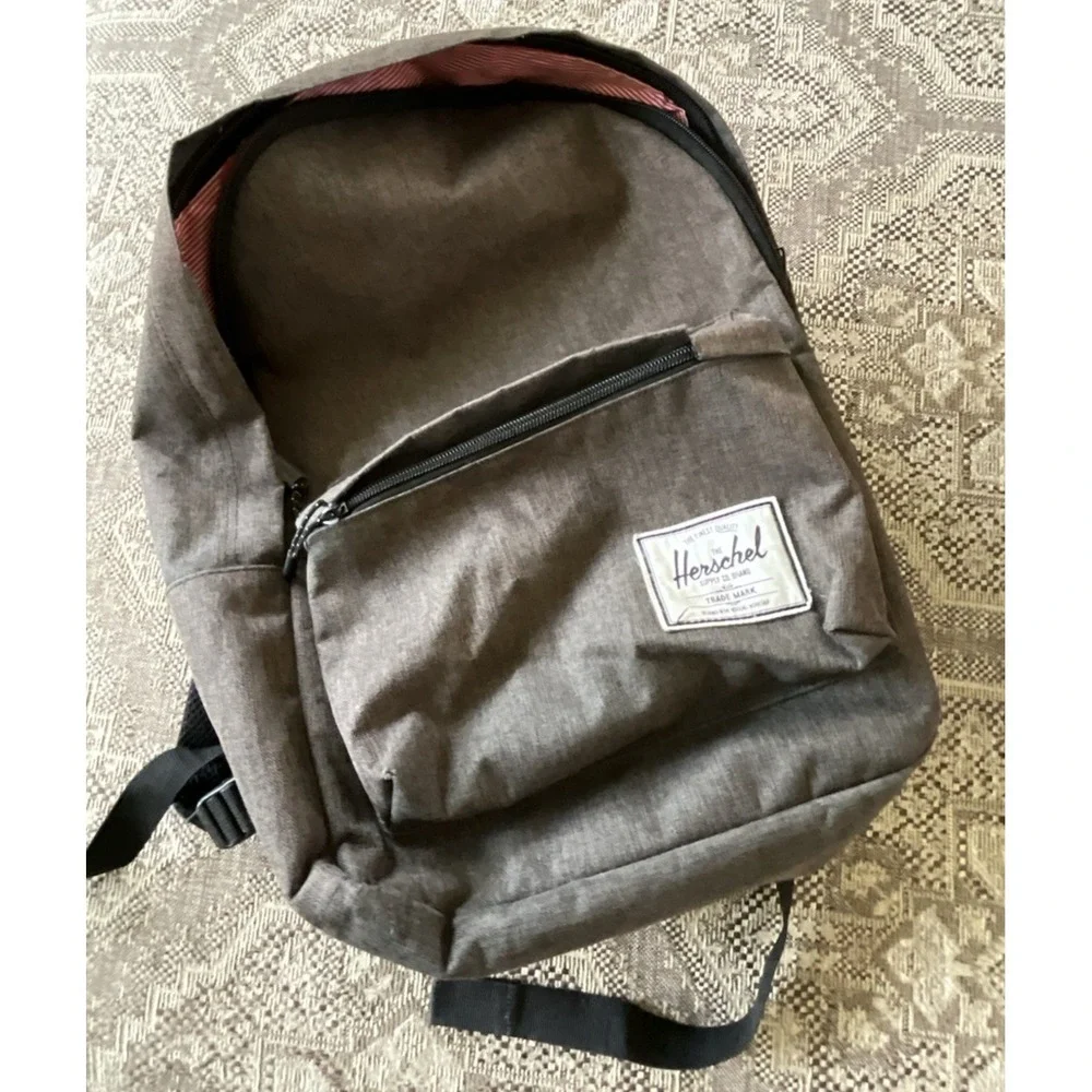 Herschel Supply Co. Gray Backpack Laptop Pocket Minor‎ Flaws 17x11x5.5